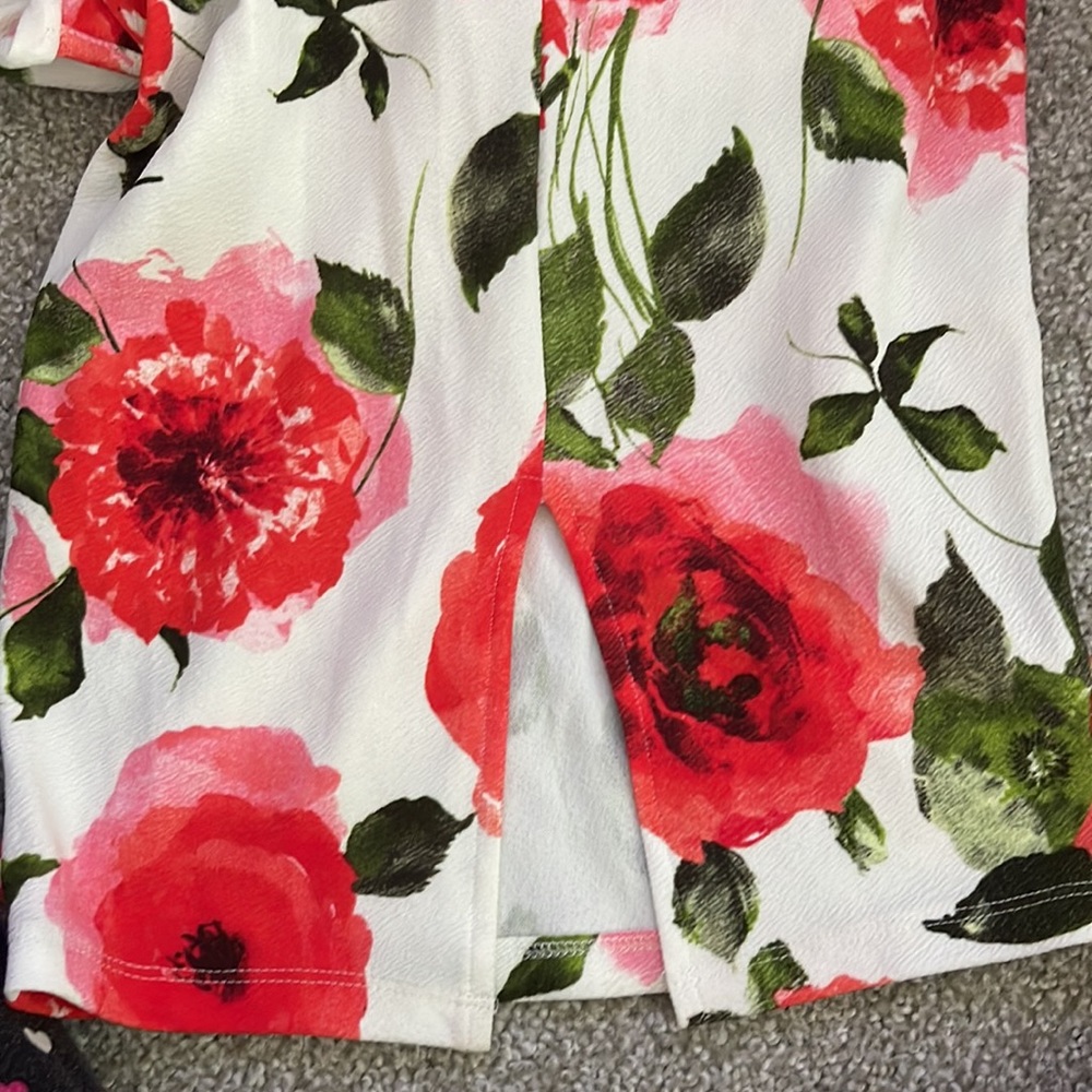Dress - Picture 4 of 4